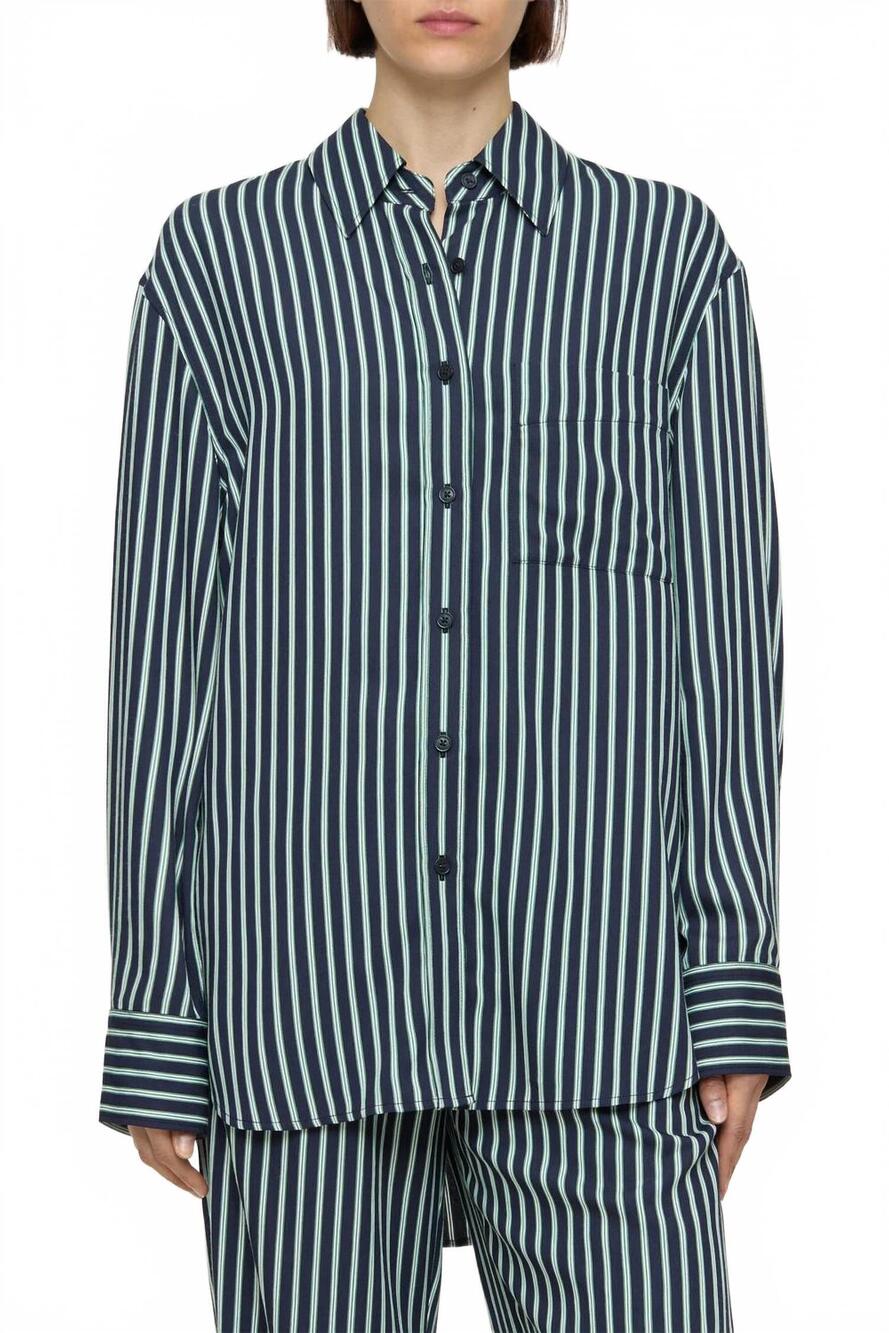 NEW CLOSED oversize shirt in dark night